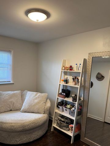 5564 Redwood Avenue, Portage, IN 46368