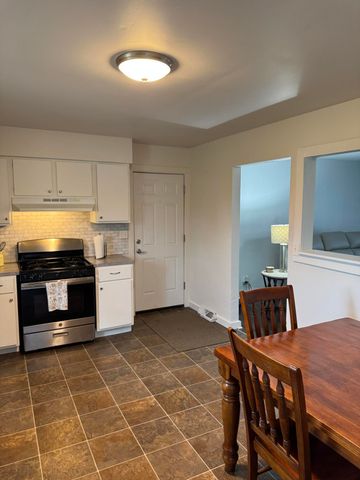 5564 Redwood Avenue, Portage, IN 46368