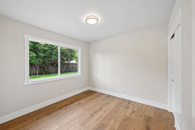 9060 New Dawn Dr, Sacramento, CA 95826