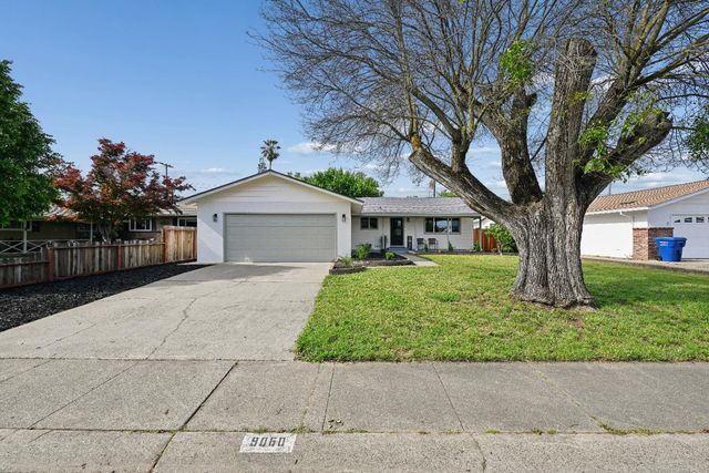 9060 New Dawn Dr, Sacramento, CA 95826