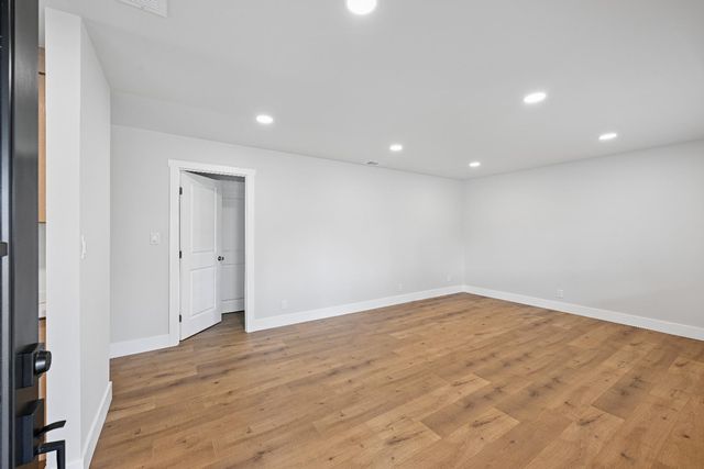 9060 New Dawn Dr, Sacramento, CA 95826