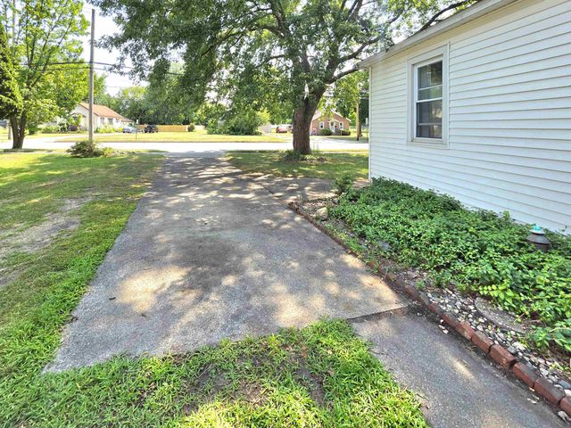 807 Borton Avenue, Essexville, MI 48732