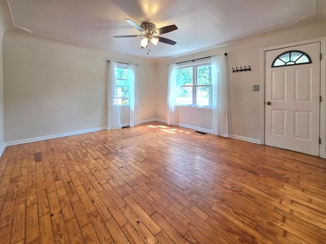 807 Borton Avenue, Essexville, MI 48732