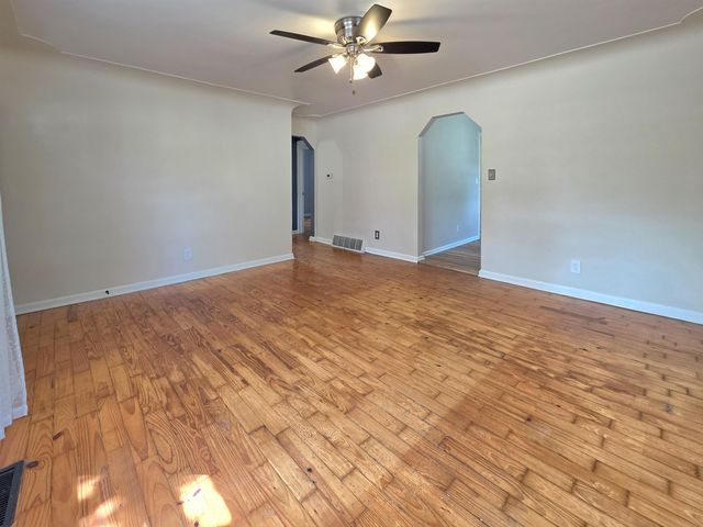 807 Borton Avenue, Essexville, MI 48732