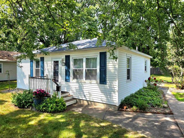 807 Borton Avenue, Essexville, MI 48732