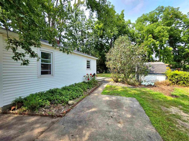 807 Borton Avenue, Essexville, MI 48732