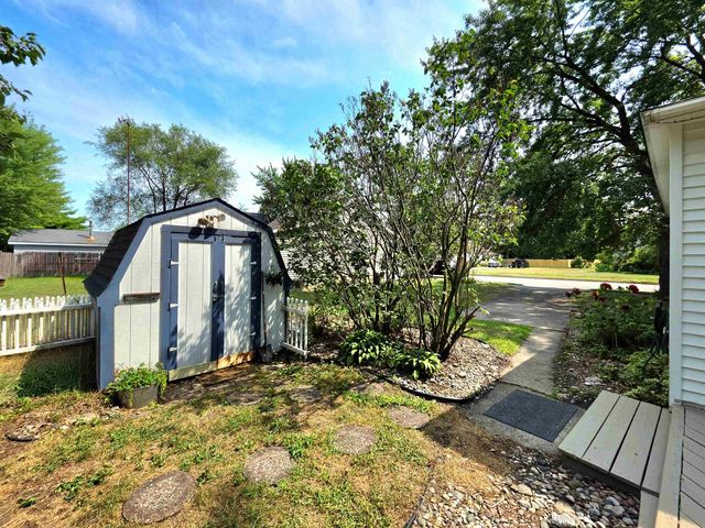 807 Borton Avenue, Essexville, MI 48732
