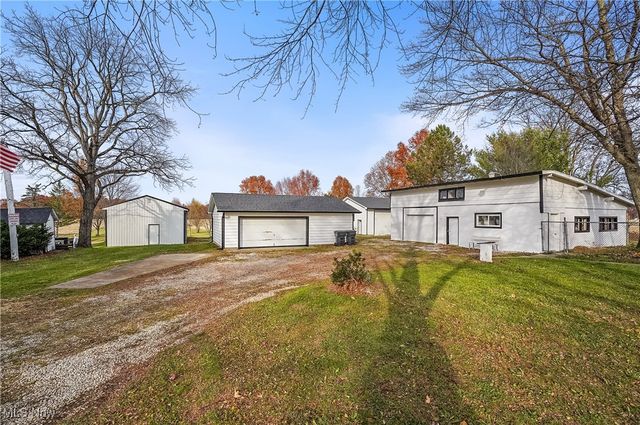 9865 Tallmadge Road, Diamond, OH 44412