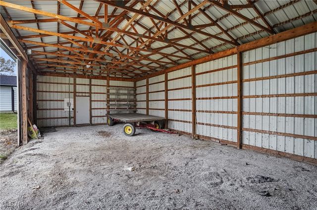 9865 Tallmadge Road, Diamond, OH 44412