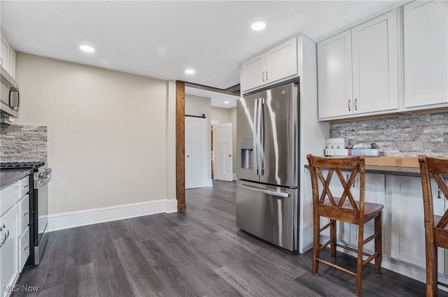 9865 Tallmadge Road, Diamond, OH 44412