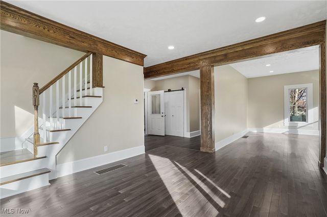 9865 Tallmadge Road, Diamond, OH 44412