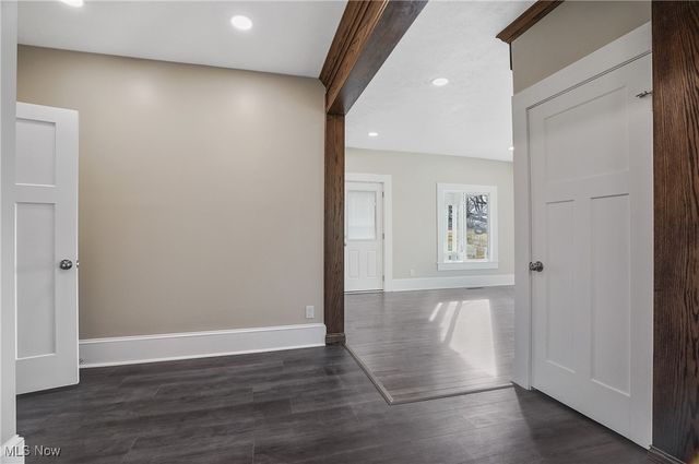 9865 Tallmadge Road, Diamond, OH 44412