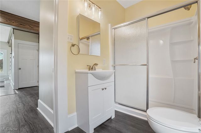 9865 Tallmadge Road, Diamond, OH 44412