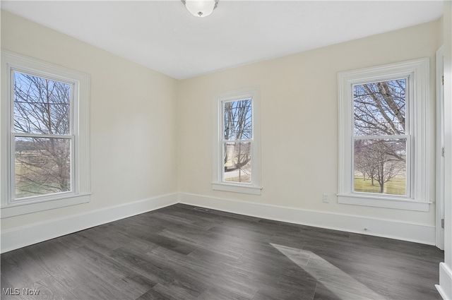 9865 Tallmadge Road, Diamond, OH 44412