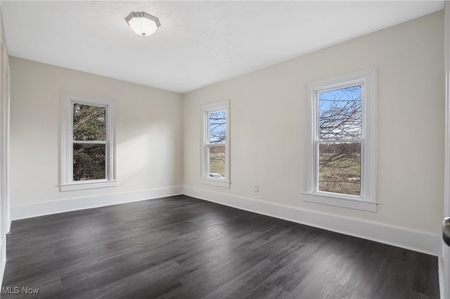 9865 Tallmadge Road, Diamond, OH 44412