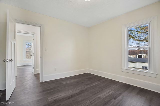 9865 Tallmadge Road, Diamond, OH 44412