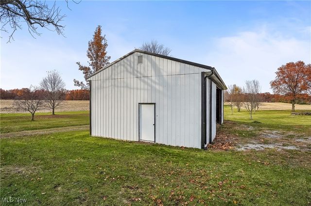 9865 Tallmadge Road, Diamond, OH 44412