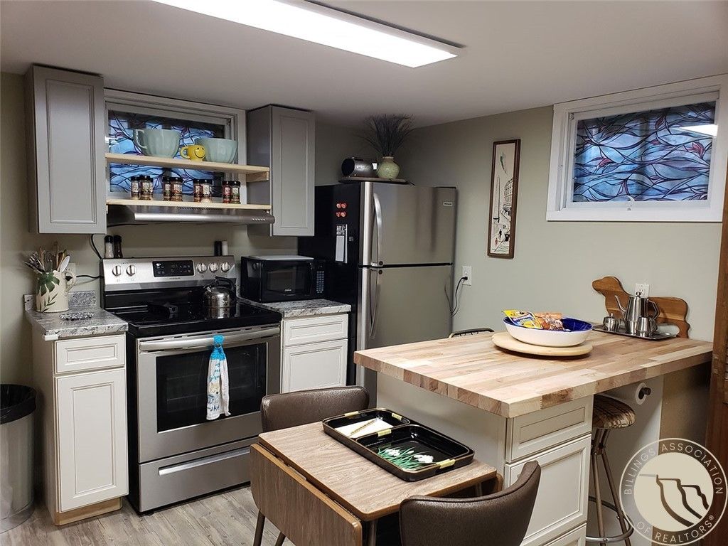 1212 Custer Ave 1,2, Billings, MT 59102
