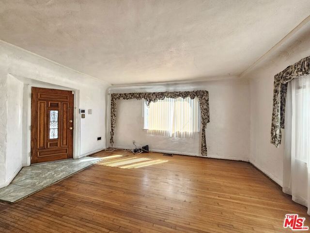 533 W 95th Street, Los Angeles, CA 90044