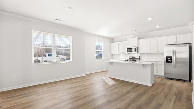 68 King Village, Braselton, GA 30517