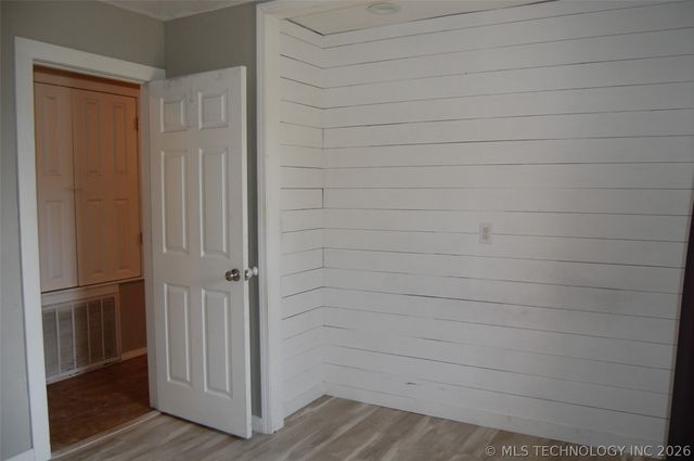 608 Pine Street, Henryetta, OK 74437