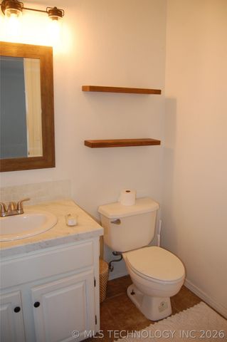 608 Pine Street, Henryetta, OK 74437