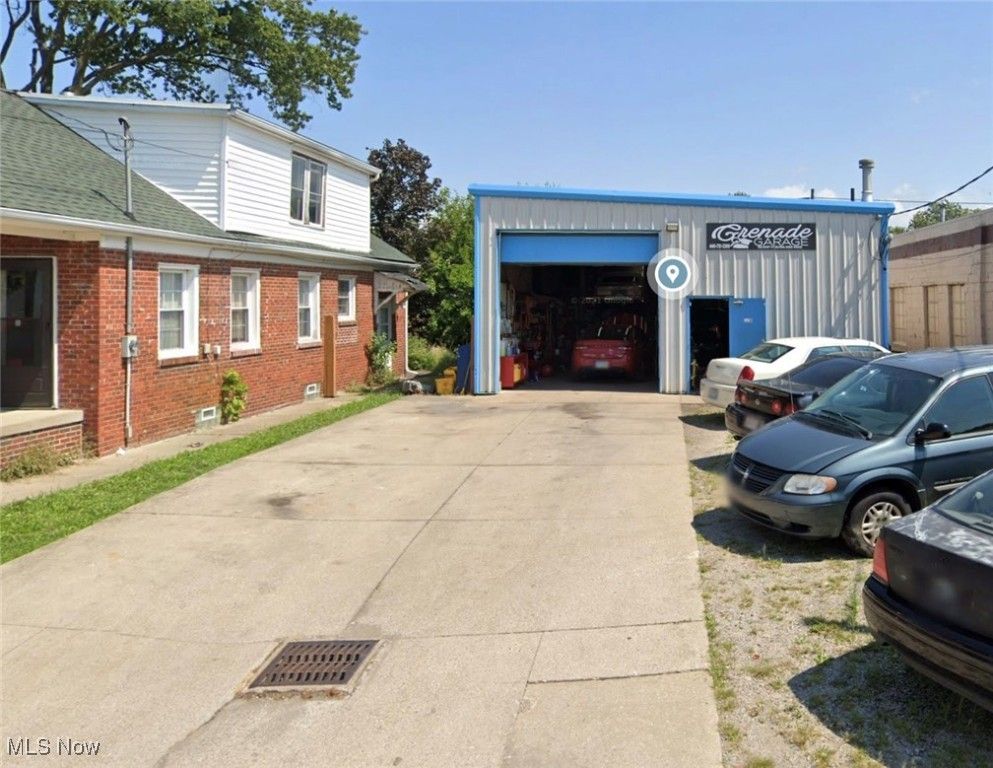 158 Eady Court, Elyria, OH 44035