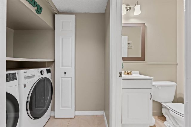 20815 NW 2nd Street 20815, Pembroke Pines, FL 33029