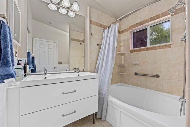 20815 NW 2nd Street 20815, Pembroke Pines, FL 33029