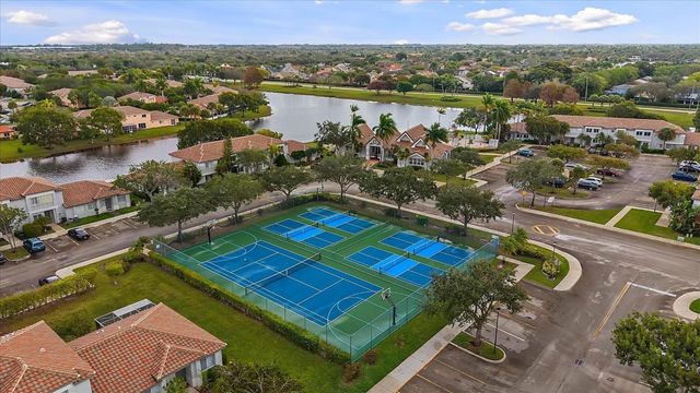 20815 NW 2nd Street 20815, Pembroke Pines, FL 33029
