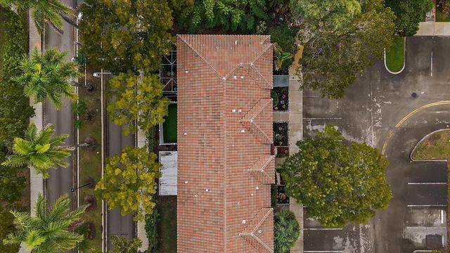 20815 NW 2nd Street 20815, Pembroke Pines, FL 33029