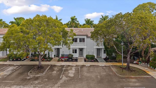 20815 NW 2nd Street 20815, Pembroke Pines, FL 33029