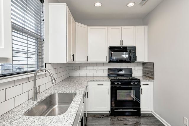 286 Angelina Way, Avon, IN 46123