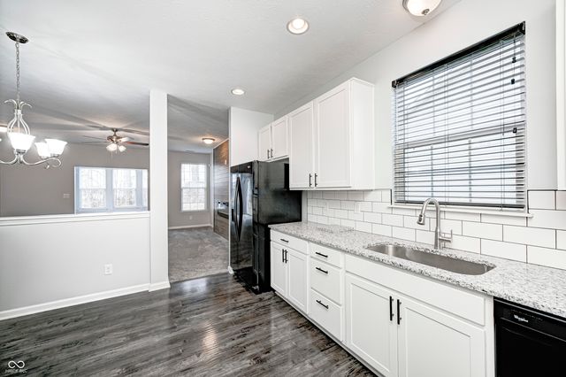 286 Angelina Way, Avon, IN 46123