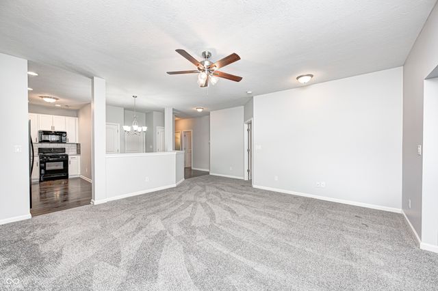 286 Angelina Way, Avon, IN 46123