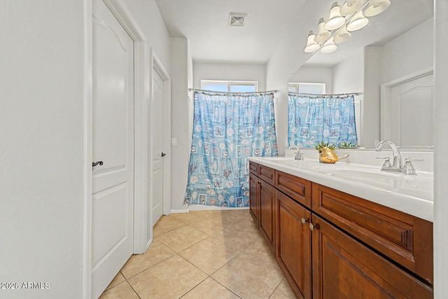 4343 E OAKLAND Street, Gilbert, AZ 85295