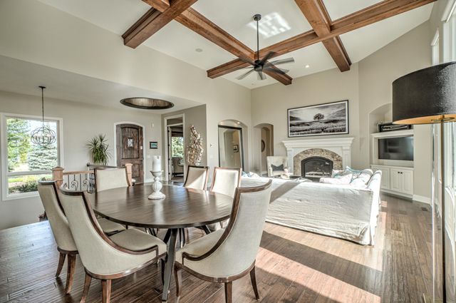 2928 Jonquil Trail N, Lake Elmo, MN 55042