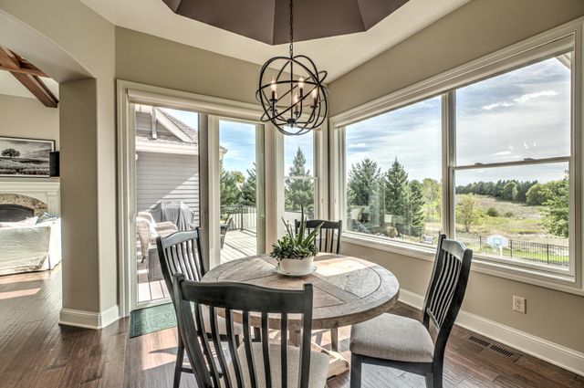 2928 Jonquil Trail N, Lake Elmo, MN 55042