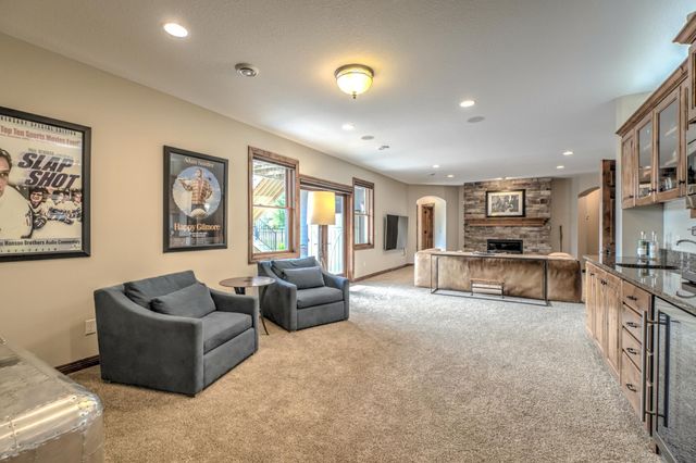 2928 Jonquil Trail N, Lake Elmo, MN 55042