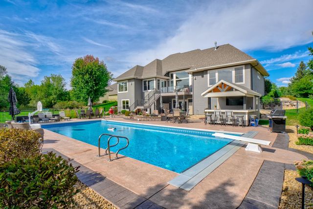 2928 Jonquil Trail N, Lake Elmo, MN 55042