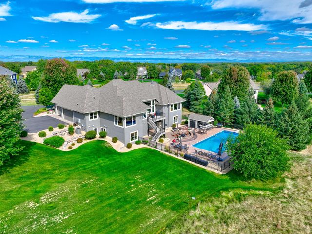 2928 Jonquil Trail N, Lake Elmo, MN 55042