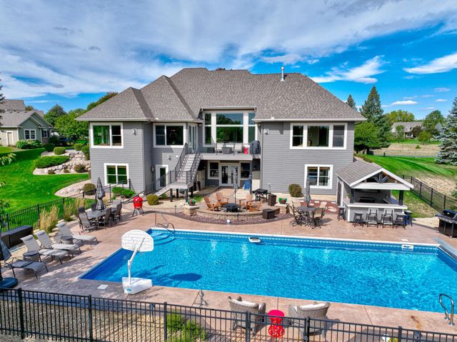 2928 Jonquil Trail N, Lake Elmo, MN 55042