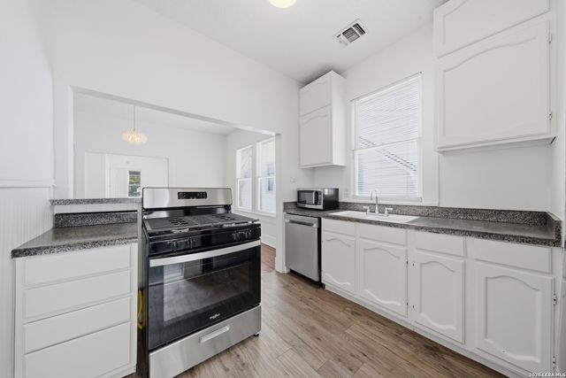 141 E Woodlawn Ave Unit 2, San Antonio, TX 78212
