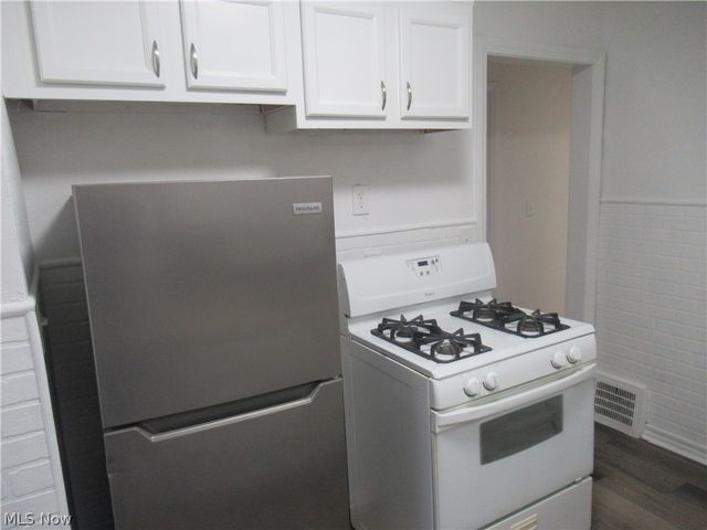 1616 Douglas Road, Wickliffe, OH 44092