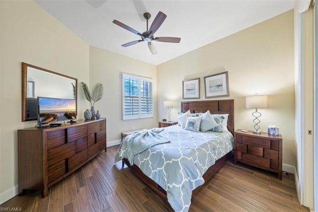 580 Avellino Isles CIR 18102, Naples, FL 34119