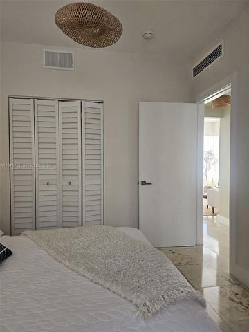 801 8th St 201, Miami Beach, FL 33139