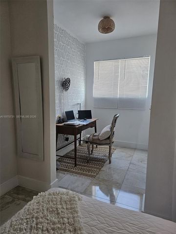 801 8th St 201, Miami Beach, FL 33139