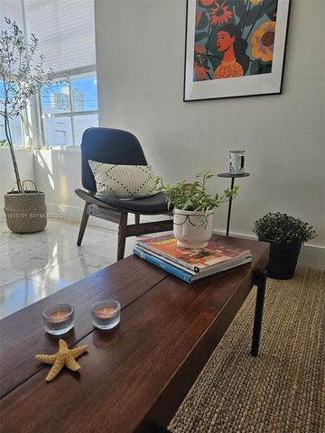 801 8th St 201, Miami Beach, FL 33139