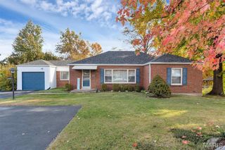 8216 Mackenzie Road, Affton, MO 63123