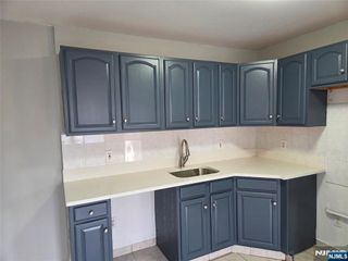 2401 Bergenline Avenue 3H, Union City, NJ 07087